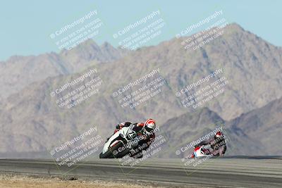 media/Dec-01-2025-Moto Forza (Mon) [[2daa91e15f]]/1-Advanced Group/Session 4 Turn 9/
